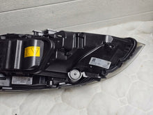 Laden Sie das Bild in den Galerie-Viewer, Frontscheinwerfer Volvo V40 31283333 Xenon Rechts Scheinwerfer Headlight SCH3088856801wp