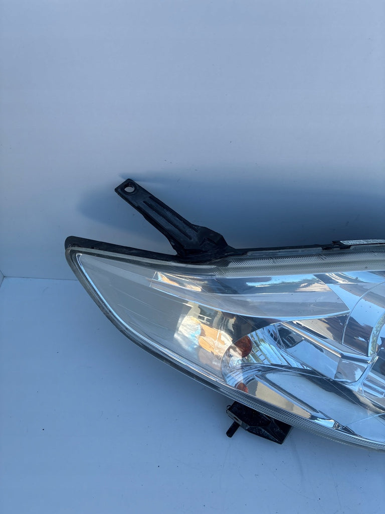 Frontscheinwerfer Mazda 5 C235-51030 317704066 Ein Stück (Rechts oder Links)