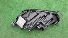 Laden Sie das Bild in den Galerie-Viewer, Frontscheinwerfer Skoda Octavia 5E4941016A LED Rechts Scheinwerfer Headlight SCH3012028191pk