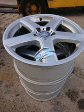 Load image into Gallery viewer, 1x Alufelge 18 Zoll 8.5&quot; 5x112 49ET Glanz Silber Mercedes-Benz Rim Wheel