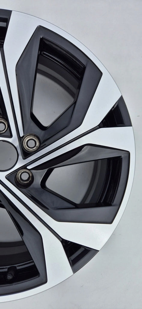 1x Alufelge 18 Zoll 7.0" 5x114.3 35ET 403001407R Renault Arkana I Rim Wheel FEL3853501730wb