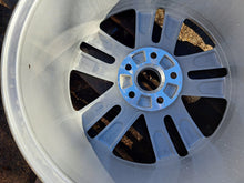 Load image into Gallery viewer, 1x Alufelge 17 Zoll 7.5" 5x112 47ET Glanz Silber 3C5071497 VW Passat Rim Wheel FEL2152243813sj