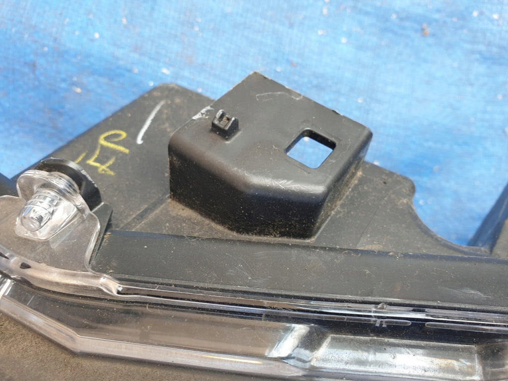 Frontscheinwerfer Toyota Corolla 81150-02S70 Full LED Links Headlight SCH3822914713bk