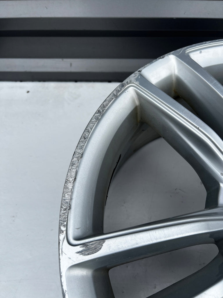 1x Alufelge 19 Zoll 8.0" 5x120 40ET Glanz Silber 6007214-00- Tesla Model S