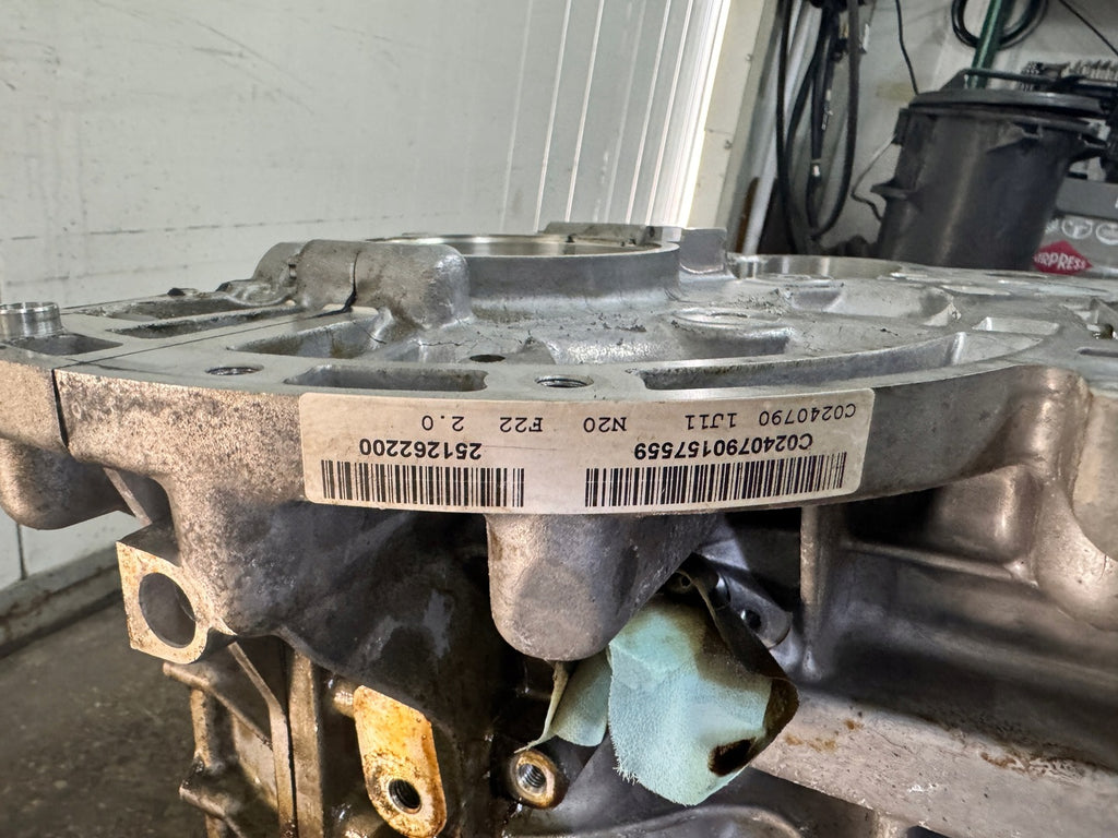 Motorblock BMW F22 N20B20B 2.0 157TKm 2014 Benzin Unkomplett