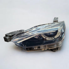 Laden Sie das Bild in den Galerie-Viewer, Frontscheinwerfer Mazda Cx-3 D10E-51040 LED Links Scheinwerfer Headlight