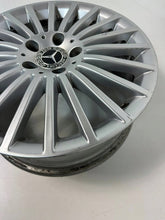 Laden Sie das Bild in den Galerie-Viewer, 1x Alufelge 17 Zoll A1564011800 Mercedes-Benz Gla Rim Wheel FEL4816457296rv