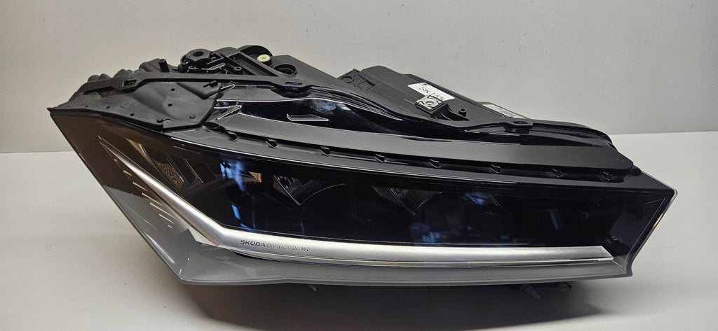 Frontscheinwerfer Skoda Superb 3P1941016 LED Rechts Scheinwerfer Headlight SCH8685149174ea