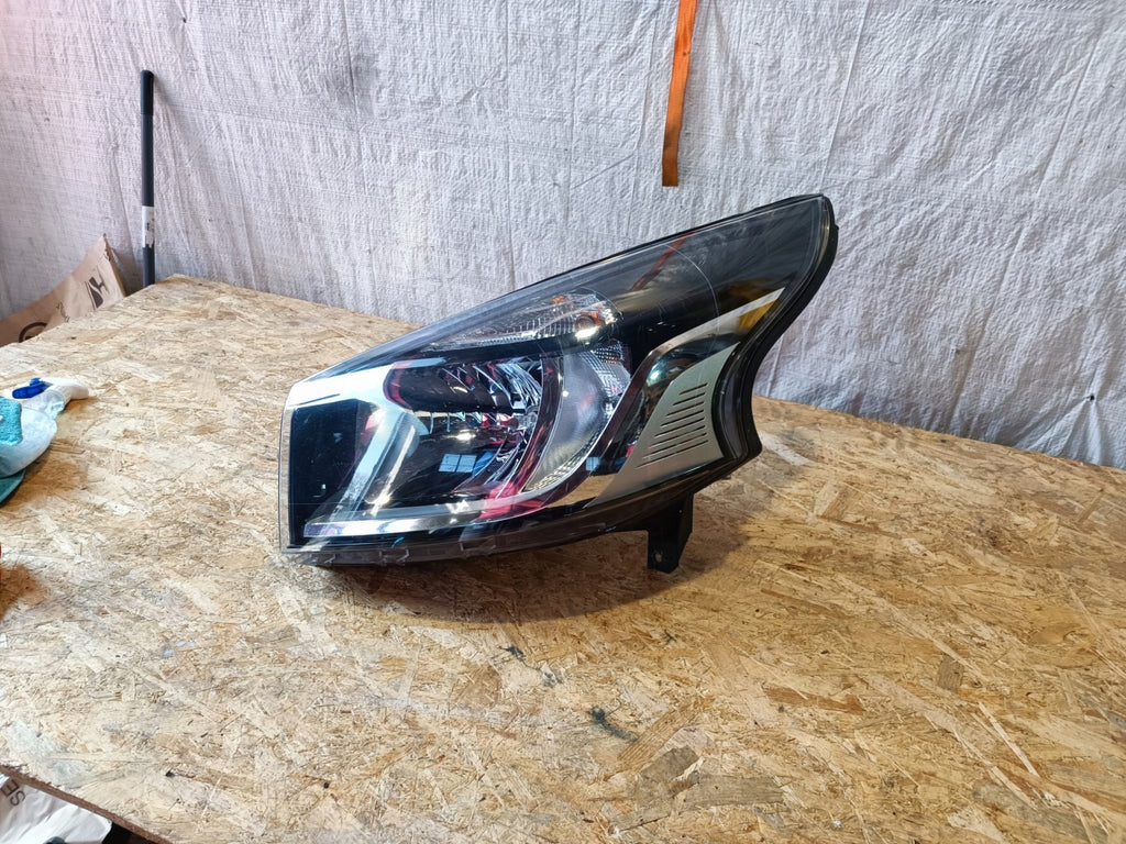 Frontscheinwerfer Renault Trafic III 260608912R Links Scheinwerfer Headlight SCH1046337854gy
