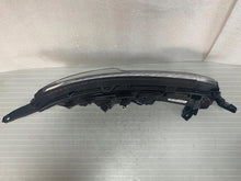 Laden Sie das Bild in den Galerie-Viewer, Frontscheinwerfer Mitsubishi Eclipse Cross 92205010 LED Links Headlight