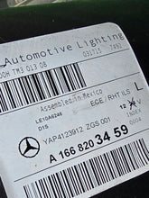 Load image into Gallery viewer, Frontscheinwerfer Mercedes-Benz W166 A1668203459 Bi-Xenon Links Headlight