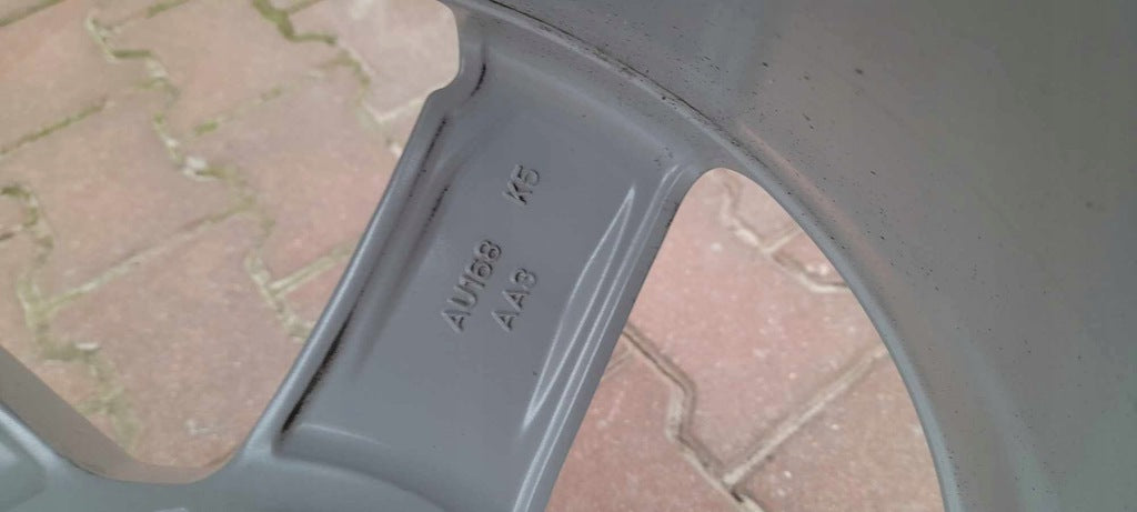 1x Alufelge 17 Zoll 7.5" 5x112 51ET Glanz Silber 8V0601025CT Audi A3 Rim Wheel FEL8595079555wz