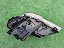 Load image into Gallery viewer, Frontscheinwerfer BMW X5 E70 7221892 Bi-Xenon Rechts Scheinwerfer Headlight SCH9200059970vr