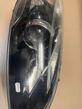 Laden Sie das Bild in den Galerie-Viewer, Frontscheinwerfer Volvo V40 31283333 Rechts Scheinwerfer Headlight SCH3419985833dc