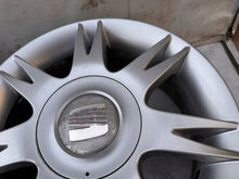 Load image into Gallery viewer, 4x Alufelge 15 Zoll 6.0" 5x100 43ET Glanz Silber 6L0601025A Seat I Rim Wheel FEL6814274215kh
