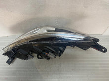 Laden Sie das Bild in den Galerie-Viewer, Frontscheinwerfer Mitsubishi Space Star Xenon Rechts Scheinwerfer Headlight