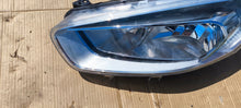 Laden Sie das Bild in den Galerie-Viewer, Frontscheinwerfer Ford Transit Tourneo Courier JT76-13W030-AD Links Headlight SCH3752678130pl