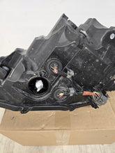 Laden Sie das Bild in den Galerie-Viewer, Frontscheinwerfer Mazda 6 Gj GRF5-51040 Full LED Ein Stück (Rechts oder Links)