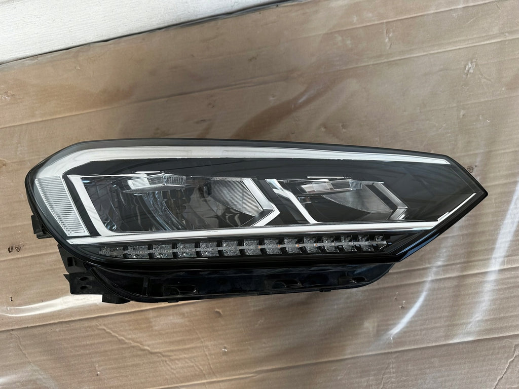 Frontscheinwerfer VW Polo 6r Touran 5TB941036B LED Rechts Scheinwerfer Headlight SCH8300032812wq