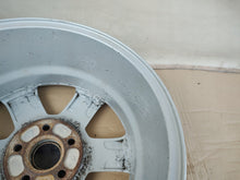 Laden Sie das Bild in den Galerie-Viewer, 1x Alufelge 16 Zoll 7.0&quot; 5x108 50ET 30724024 Volvo Rim Wheel
