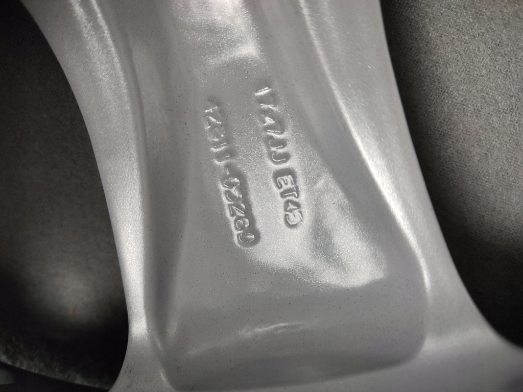 1x Alufelge 17 Zoll 7.0" 5x100 45ET Glanz Silber 42611-05260 Toyota Avensis FEL7346172511ad