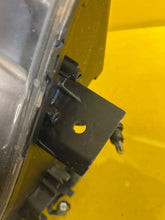 Load image into Gallery viewer, Frontscheinwerfer Mitsubishi Outlander II Xenon Rechts Scheinwerfer Headlight