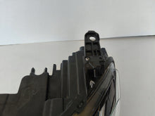 Laden Sie das Bild in den Galerie-Viewer, Frontscheinwerfer Dacia Duster 260602515R Full LED Links Scheinwerfer Headlight