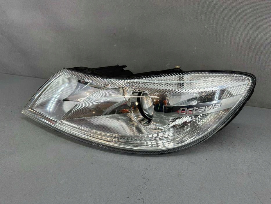 Frontscheinwerfer Skoda Octavia II 103419012984 Links Scheinwerfer Headlight SCH9322919825ka