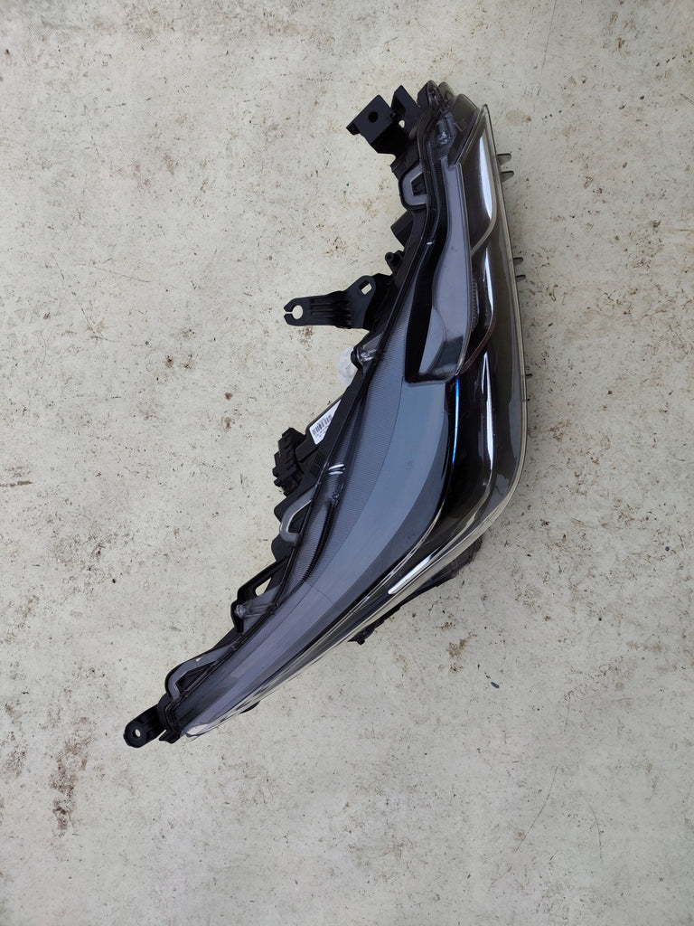 Frontscheinwerfer Toyota Corolla 81110-02T31-00 Rechts Scheinwerfer Headlight