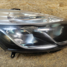 Load image into Gallery viewer, Frontscheinwerfer Renault Clio IV 260102796R 125336201033299900010 Rechts SCH6020131327jt
