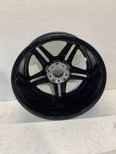 Laden Sie das Bild in den Galerie-Viewer, 1x Alufelge 18 Zoll 8.0&quot; 5x112 A2134016300 Mercedes-Benz Rim Wheel