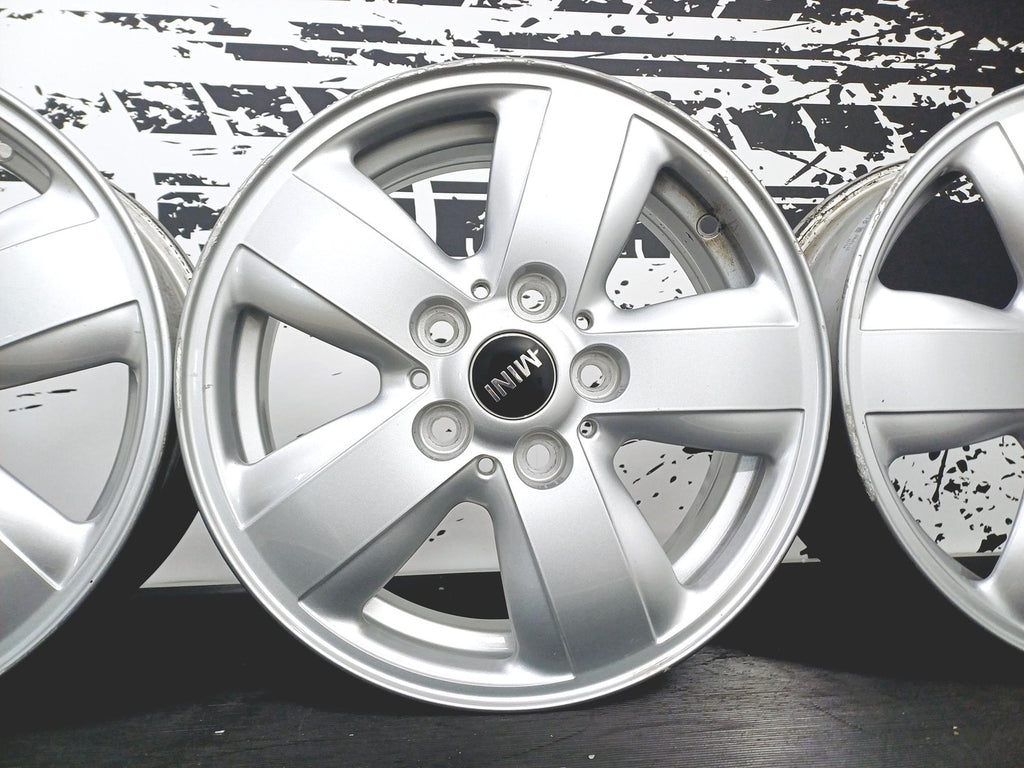 4x Alufelge 15 Zoll 5.5" 5x112 46ET Glanz Silber 6855101 Mini Rim Wheel