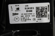 Laden Sie das Bild in den Galerie-Viewer, Frontscheinwerfer Seat Tarraco 5FJ941008D Full LED Ein Stück (Rechts oder Links)