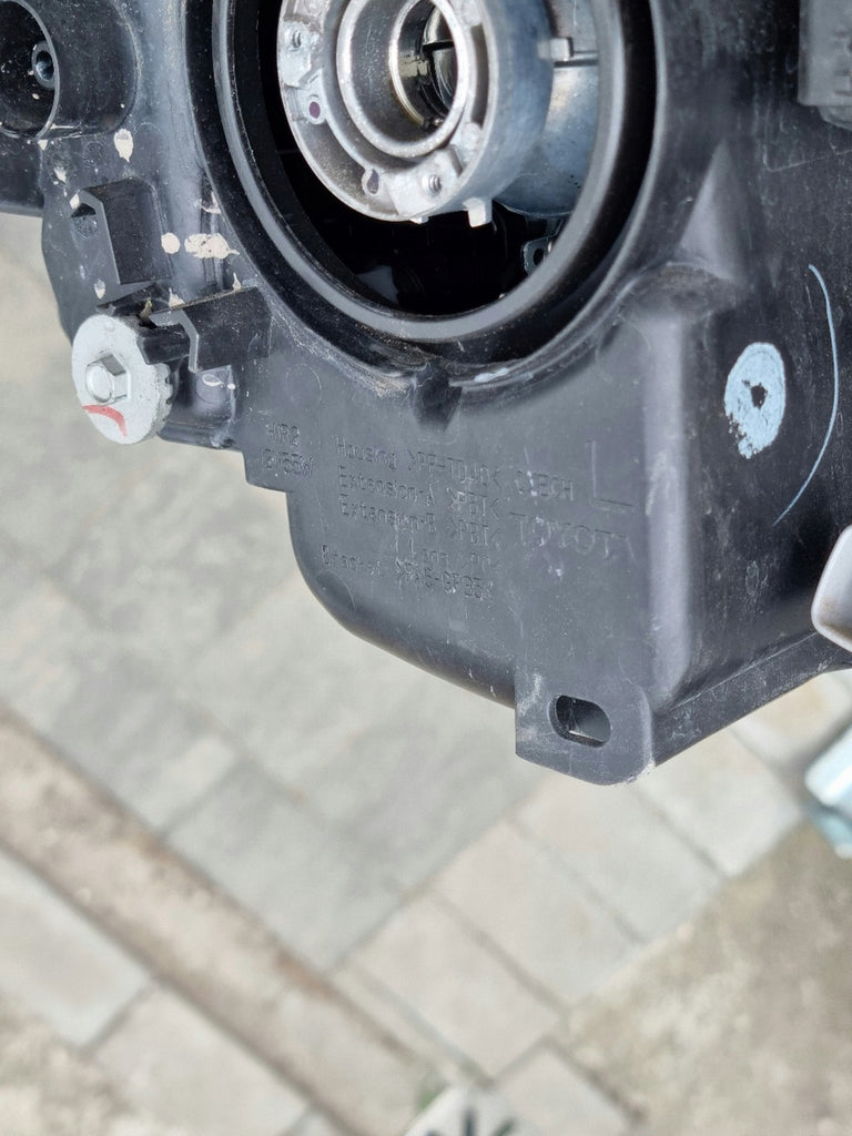 Frontscheinwerfer Toyota Yaris Xenon Links Scheinwerfer Headlight