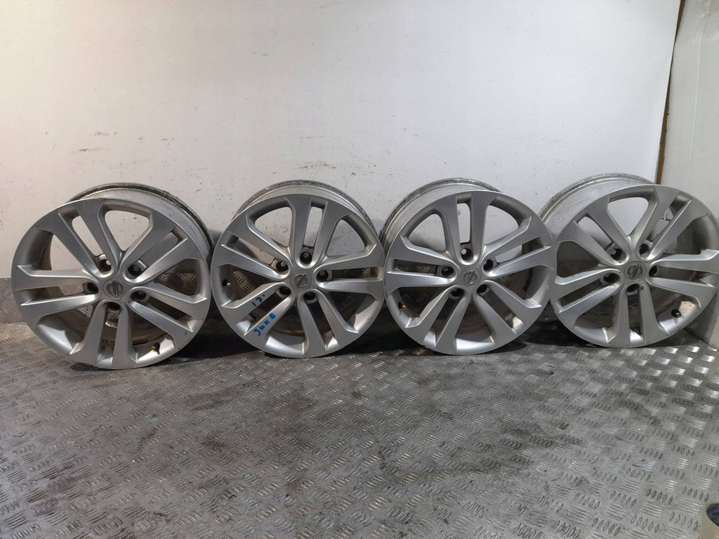 4x Alufelge 17 Zoll 7.0" 5x114.3 38ET Glanz Silber N45701 Nissan Sentra Juke F15 FEL2454501896bq