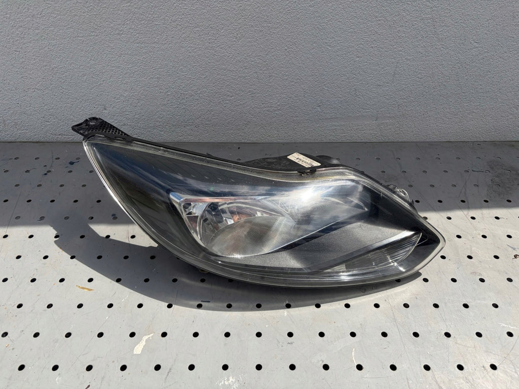 Frontscheinwerfer Ford Focus BM51-13W029-CF Rechts Scheinwerfer Headlight SCH1932601057mz