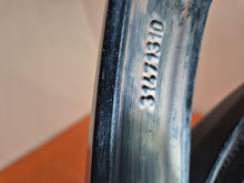 Load image into Gallery viewer, 1x Alufelge 17 Zoll 7.0" 5x108 40 5ET Glanz Schwarz 31471310 Volvo V60 II S60 I FEL6312590933pe