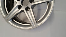 Laden Sie das Bild in den Galerie-Viewer, 1x Alufelge 16 Zoll 7.0" 5x112 35ET Glanz Silber 8W0601025 Audi A4 Rim Wheel FEL7236433284bo