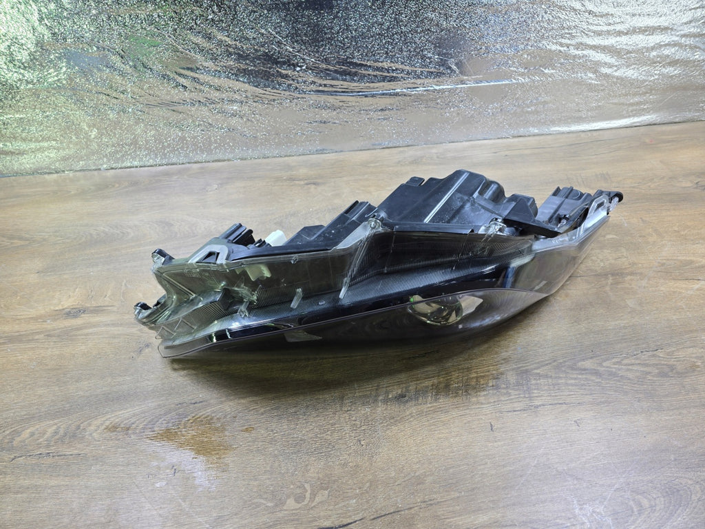 Frontscheinwerfer Toyota Yaris Rechts Scheinwerfer Headlight SCH3817933784qs