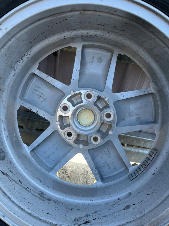 1x Alufelge 18 Zoll 7.5" 5x127 44ET Glanz Silber 1JC34 Jeep I Rim Wheel FEL1302654187xx