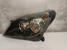 Laden Sie das Bild in den Galerie-Viewer, Frontscheinwerfer Opel Astra 24451032 1EG270370-01 Links Scheinwerfer Headlight SCH3198024243jv