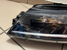 Laden Sie das Bild in den Galerie-Viewer, Frontscheinwerfer Skoda Superb III 3V1941015D LED Links Scheinwerfer Headlight