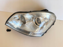 Laden Sie das Bild in den Galerie-Viewer, Frontscheinwerfer Mercedes-Benz X164 1648260391 Links Scheinwerfer Headlight SCH9904948236yt
