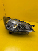 Laden Sie das Bild in den Galerie-Viewer, Frontscheinwerfer Seat Ibiza V 6F1941016 Rechts Scheinwerfer Headlight SCH7301353659ld