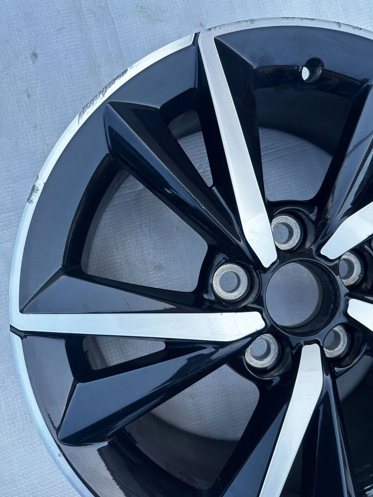 1x Alufelge 17 Zoll 7.0" 5x114.3 Glanz PW45702001 Toyota Auris Rim Wheel FEL9472095071cs
