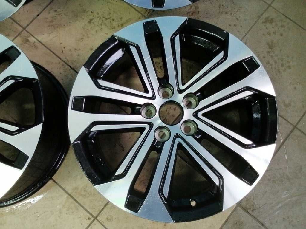 4x Alufelge 18 Zoll 7.0" 5x114.3 35ET Glanz Silber PW457-42003 Toyota Rav 4 I FEL8603314948yz