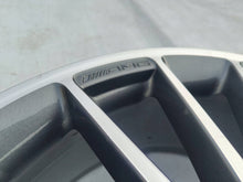 Laden Sie das Bild in den Galerie-Viewer, 1x Alufelge 18 Zoll 8.0&quot; 5x112 48ET A1764010502 Mercedes-Benz W176 Rim Wheel