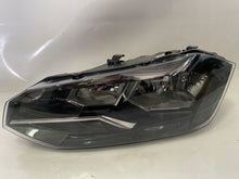 Laden Sie das Bild in den Galerie-Viewer, Frontscheinwerfer VW Polo 2G1941005 Links Scheinwerfer Headlight