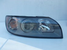 Laden Sie das Bild in den Galerie-Viewer, Frontscheinwerfer Volvo S40 31213179 0301198201 Ein Satz Scheinwerfer Headlight