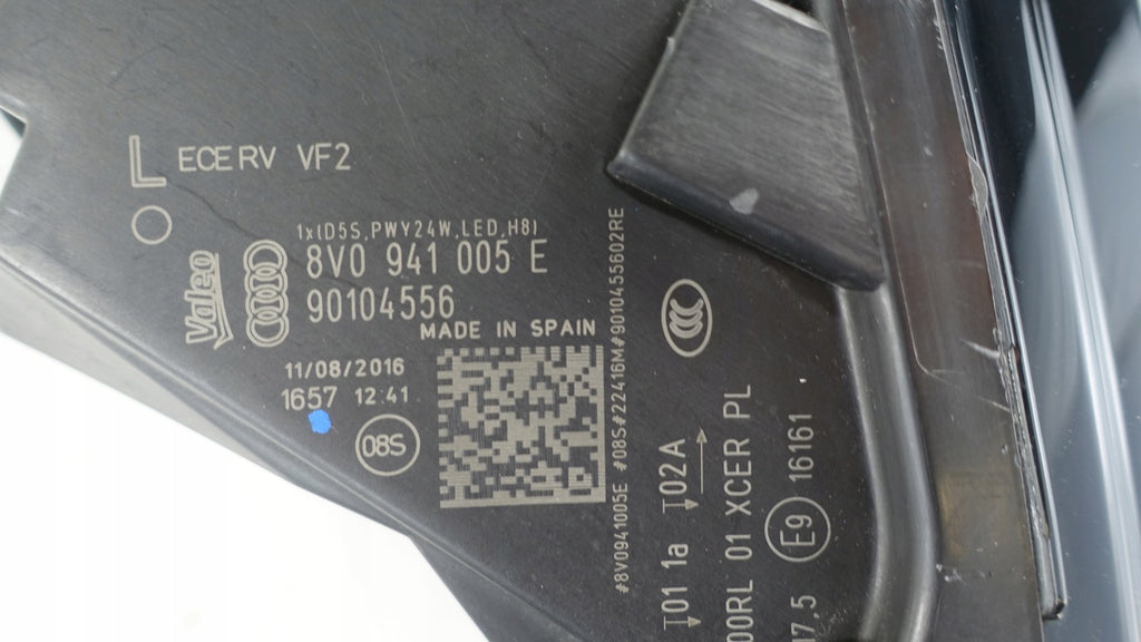 Frontscheinwerfer Audi A3 8V0941005E Xenon Links Scheinwerfer Headlight SCH7159589023mu